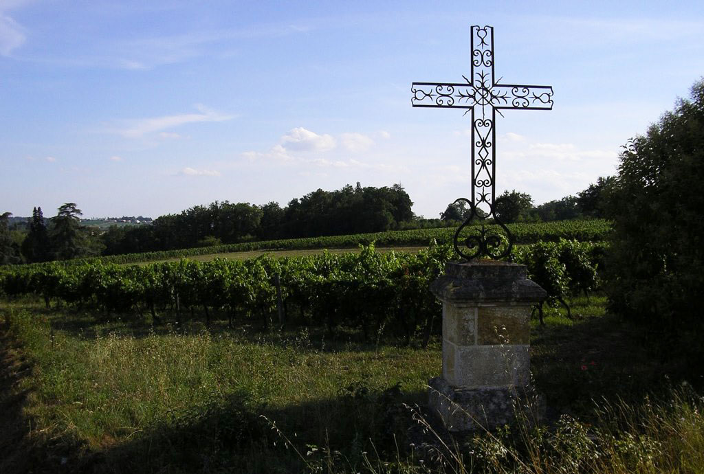 Croix de Beylot du Château le Parvis de Dom Tapiau