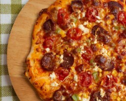 Quiche sans pâte à la tomate